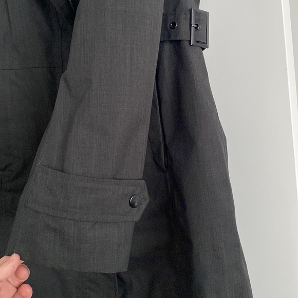 Spring/Fall Rain jacket - Picture 4 of 5